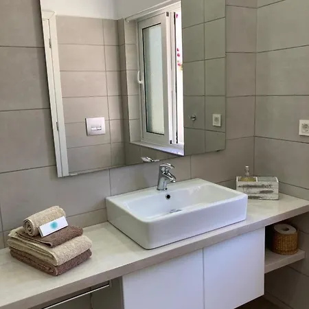 Wecrete Lägenhet Dhrapaniás